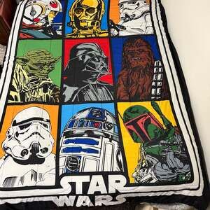 Jay Franco Star Wars Classic Character Grid Twin Comforter Reversible Vader Yoda